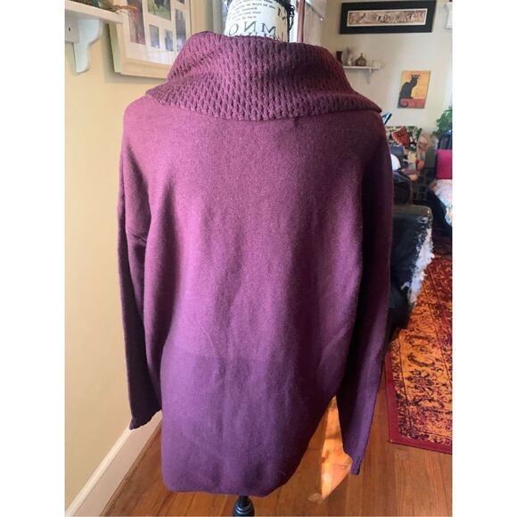 Ellen Tracy Sweater Burgundy Size small cowl Neck - Picture 6 of 7